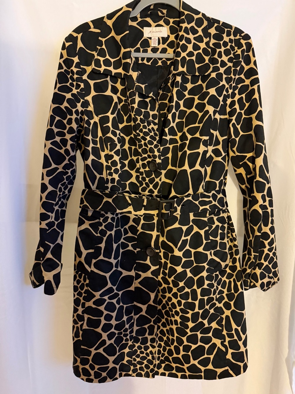 JM Collection Black and Beige Giraffe-Print Trench Coat with Belt